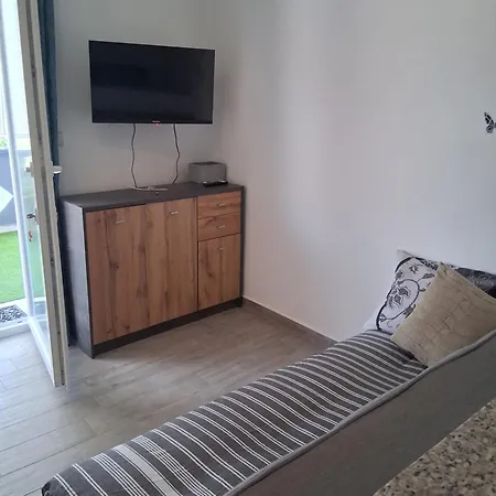 Mira Apartment