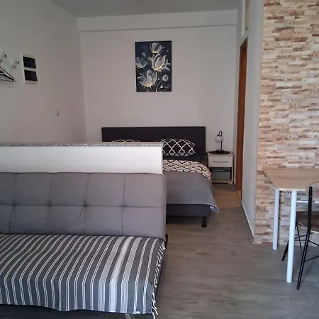 Mira Apartmán Bibinje