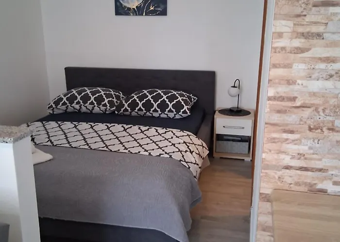 Mira דירה ביבינייה